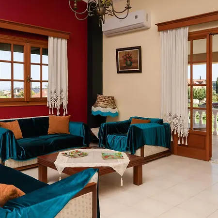 Selini 2nd Floor Panoramic Vineyard Views