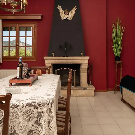 Selini 2nd Floor Panoramic Vineyard Views *