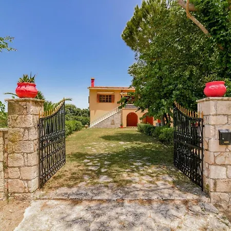 Holiday home Selini
