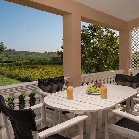 Tatil Evi Selini 2nd Floor Panoramic Vineyard Views