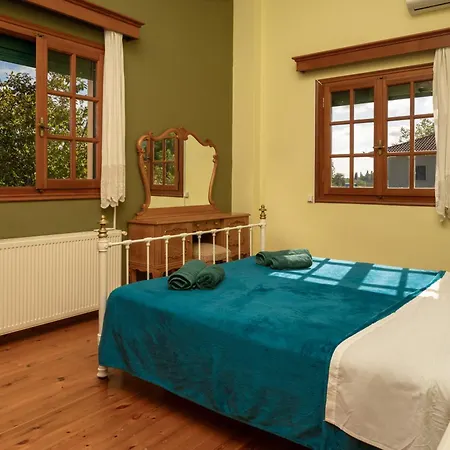 Selini 2nd Floor Panoramic Vineyard Views Ferienhaus *